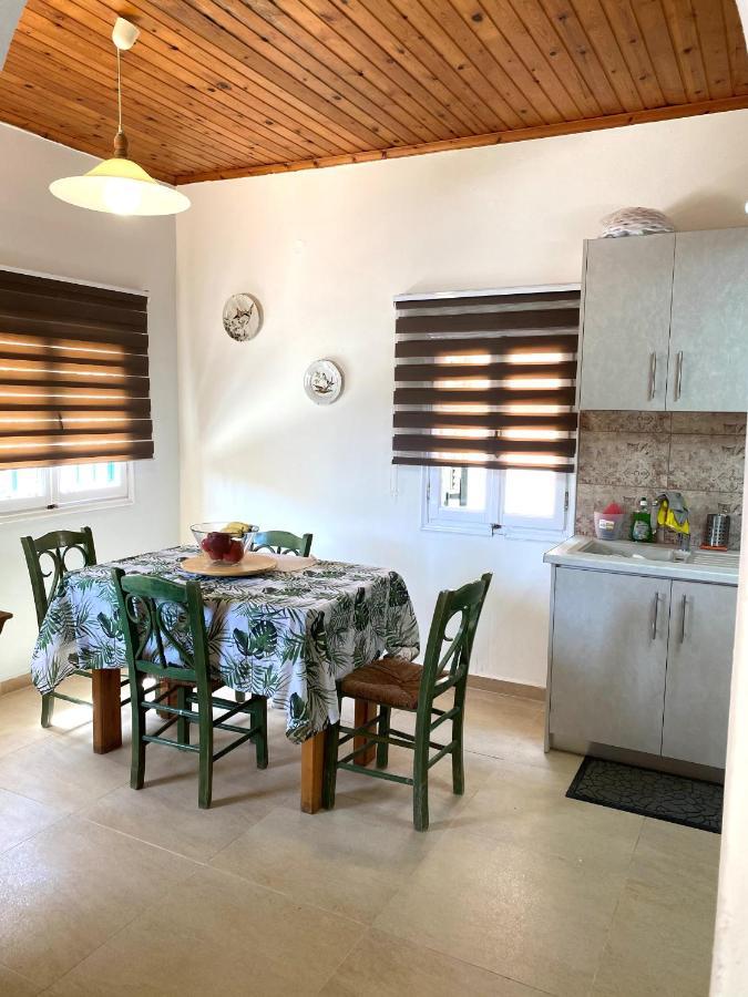 Lena'S Traditional Villa Αγία Ευφημία Εξωτερικό φωτογραφία