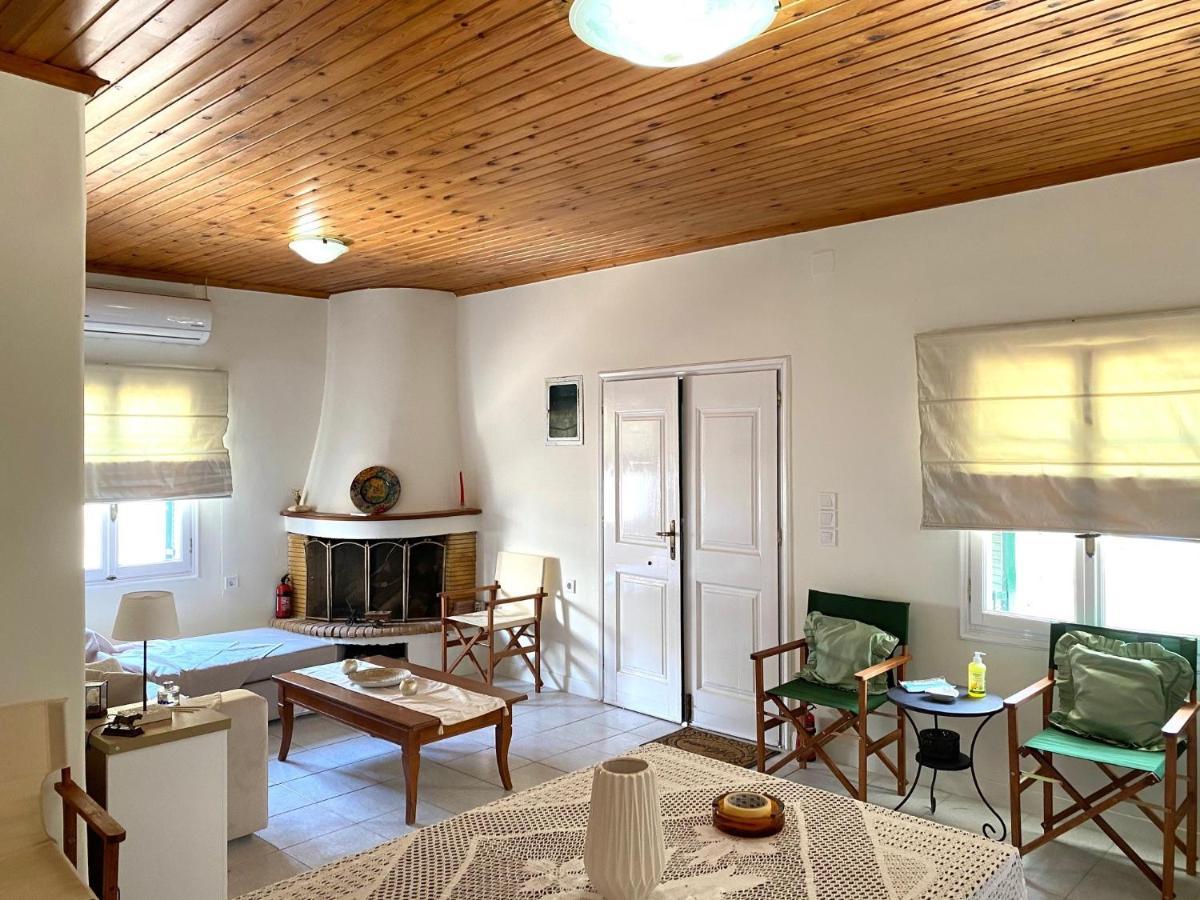 Lena'S Traditional Villa Αγία Ευφημία Εξωτερικό φωτογραφία