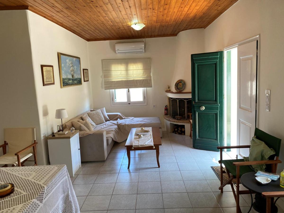 Lena'S Traditional Villa Αγία Ευφημία Εξωτερικό φωτογραφία