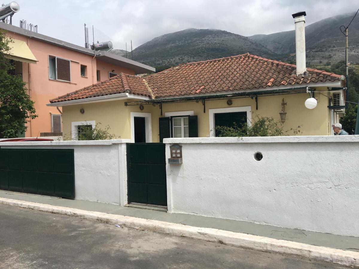 Lena'S Traditional Villa Αγία Ευφημία Εξωτερικό φωτογραφία